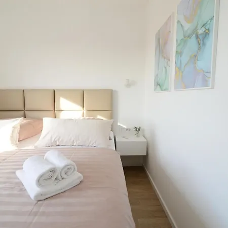 Διαμέρισμα Magic Sunset *