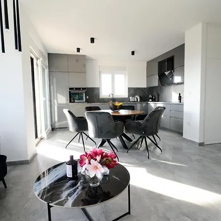 דירה Magic Sunset זאדאר